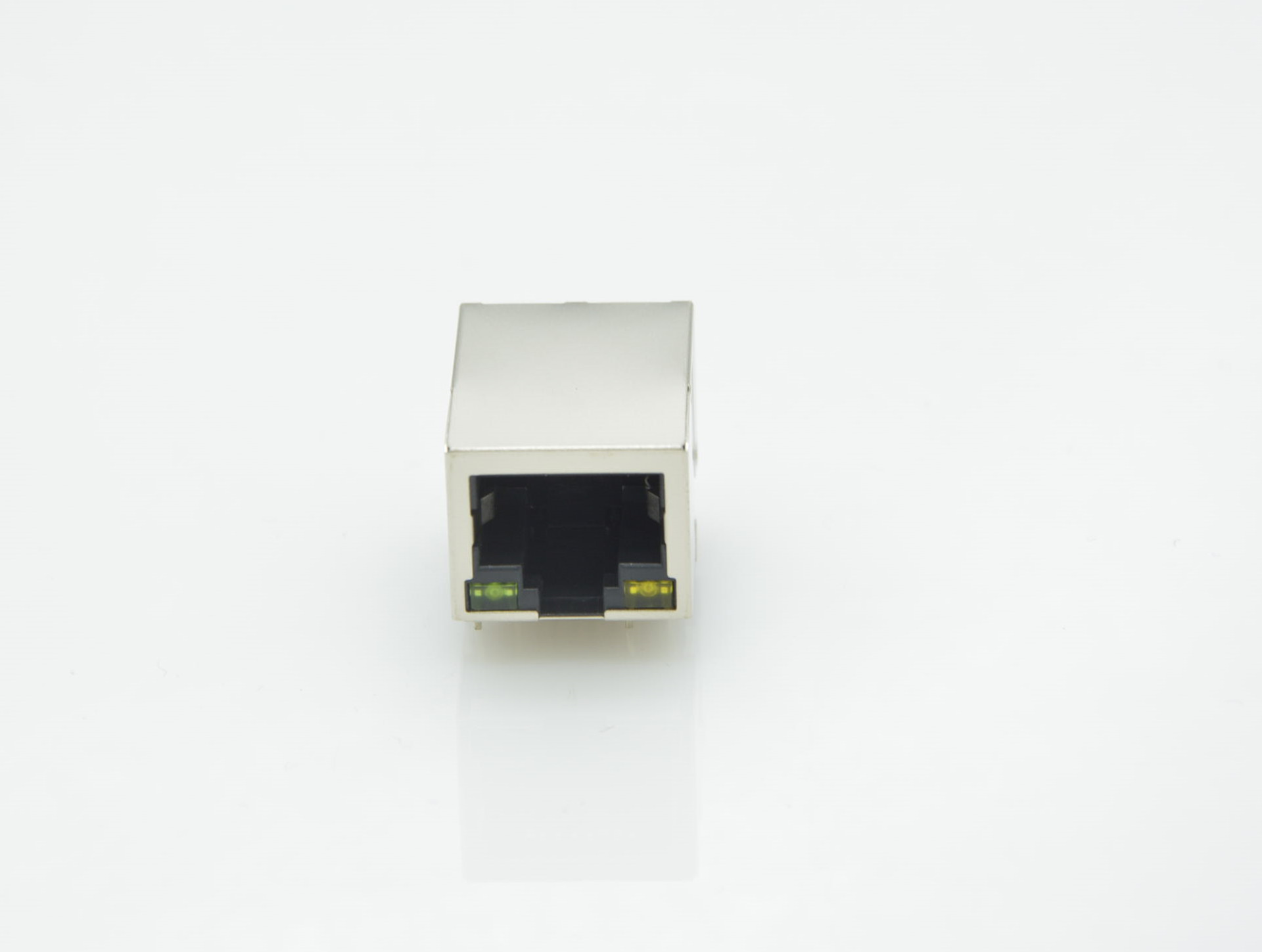 RJ45,帶變壓器，長21.5mm
